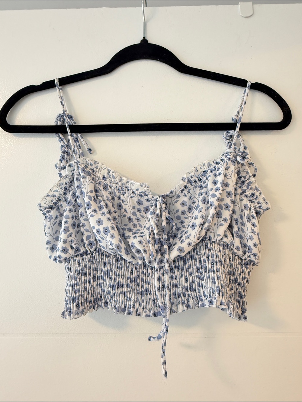 Princess Polly Blue Floral Tie Strap Shirred Crop Top Size 4